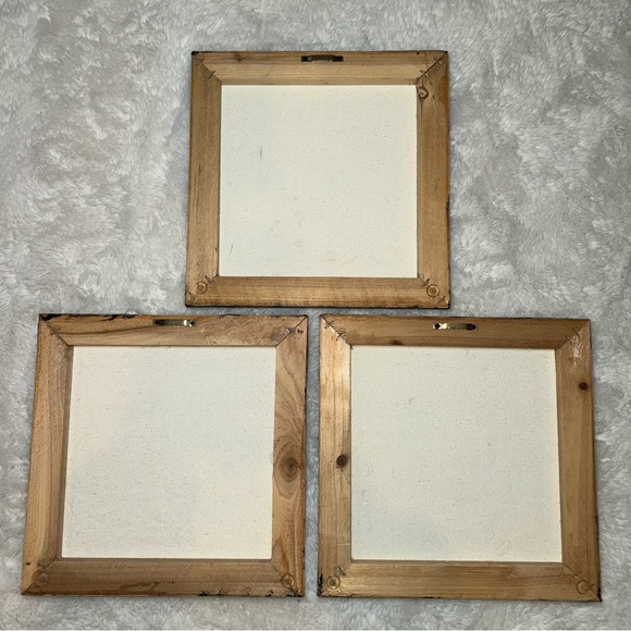 Very Old 10” Rooster Canvases - Picture 2 of 5